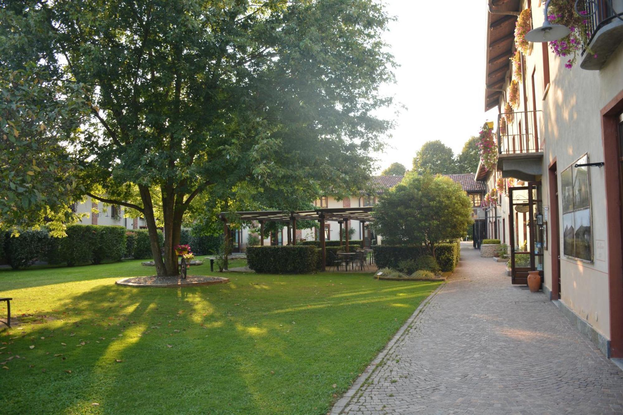 Romantic Hotel Furno San Francesco al Campo Esterno foto