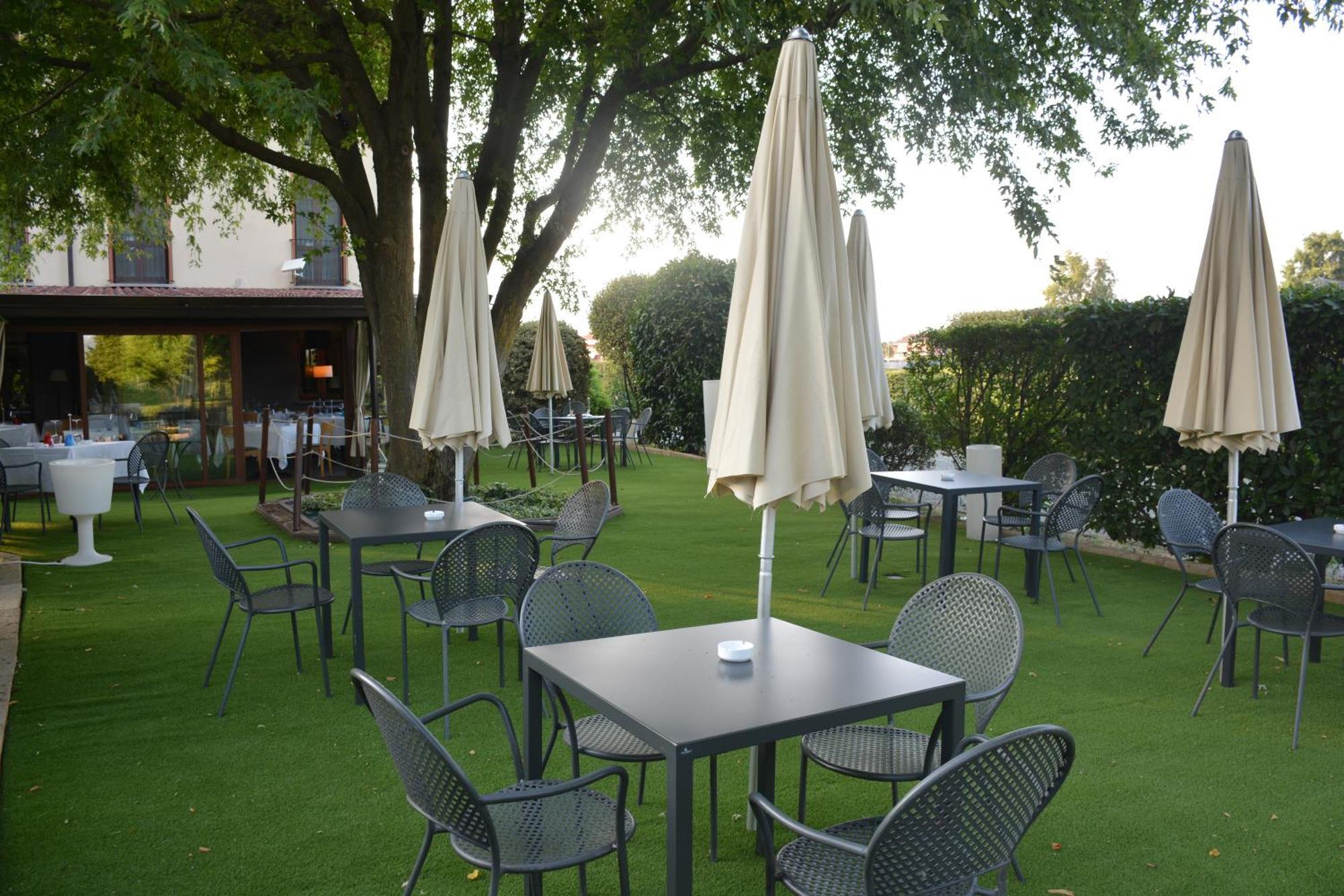 Romantic Hotel Furno San Francesco al Campo Esterno foto