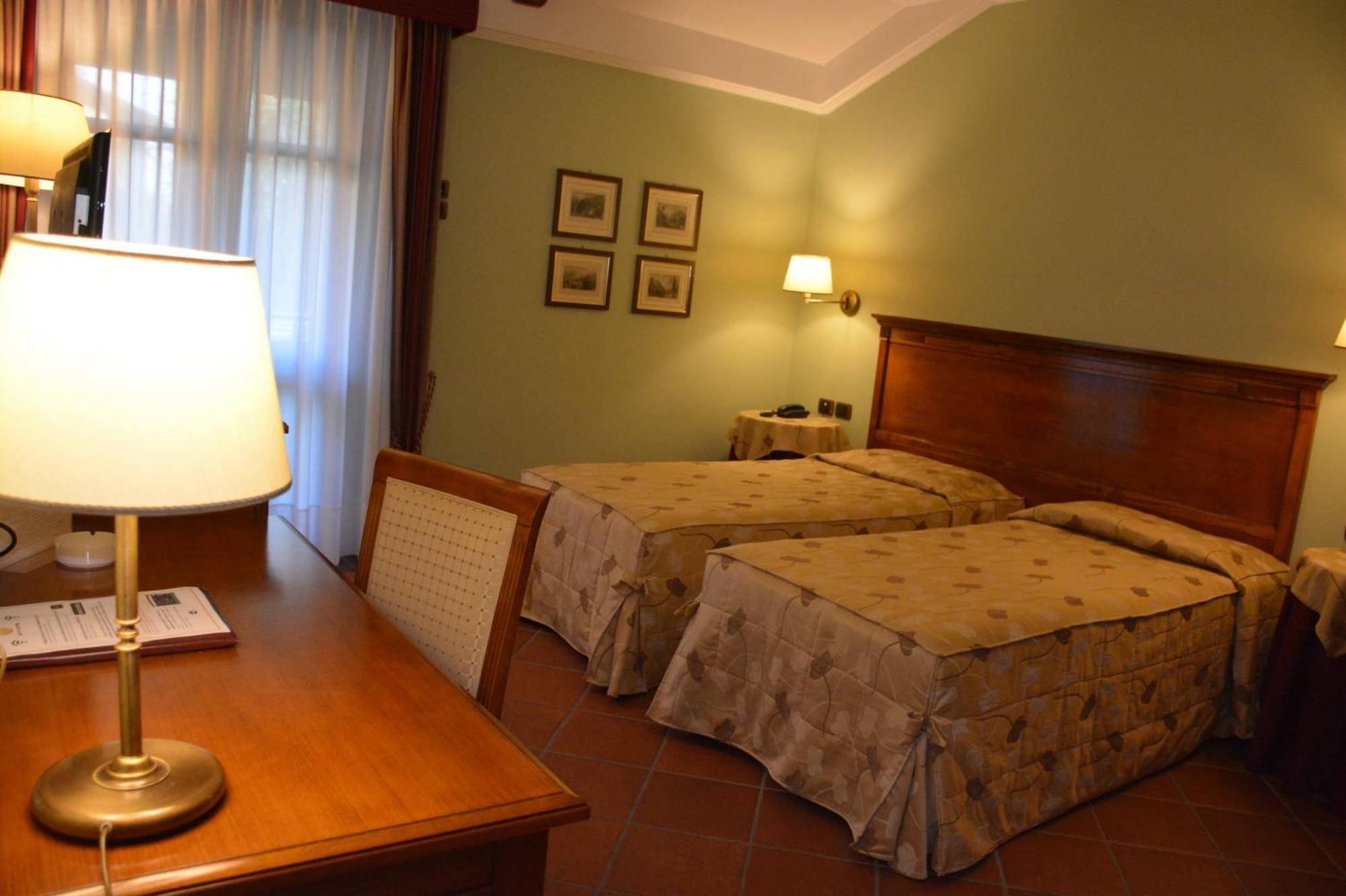 Romantic Hotel Furno San Francesco al Campo Esterno foto