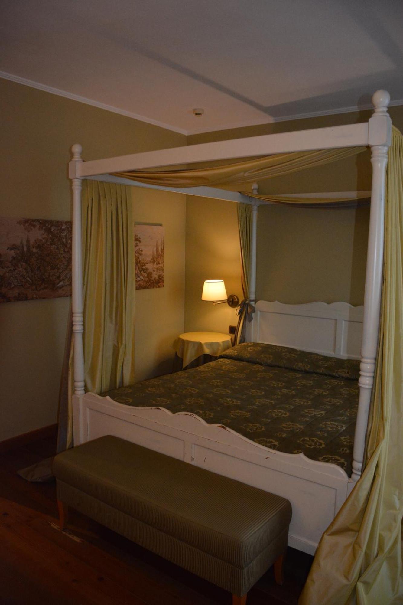Romantic Hotel Furno San Francesco al Campo Esterno foto