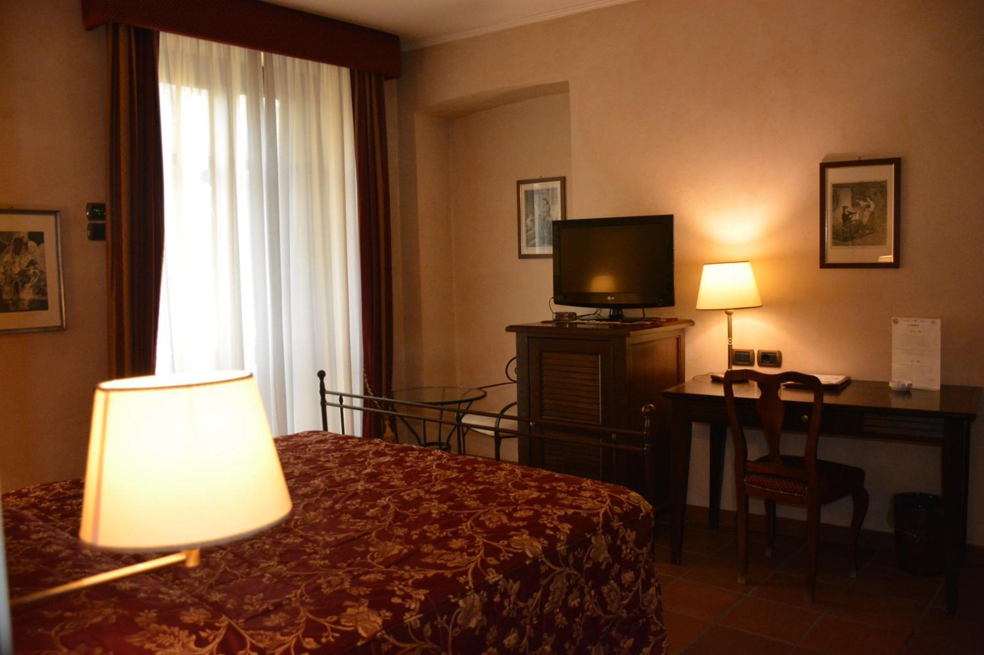 Romantic Hotel Furno San Francesco al Campo Esterno foto