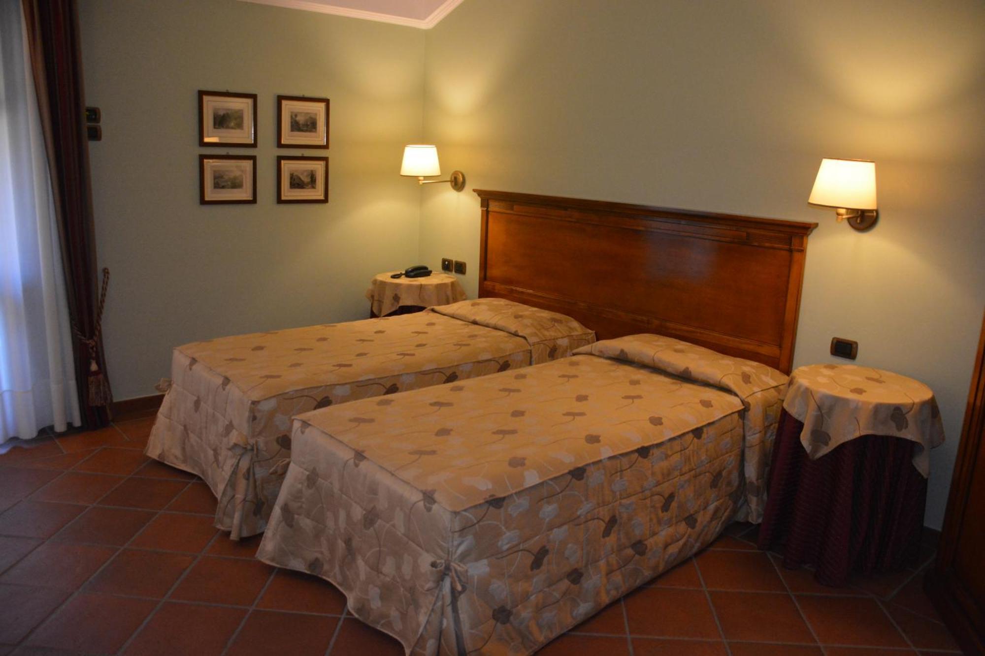 Romantic Hotel Furno San Francesco al Campo Esterno foto
