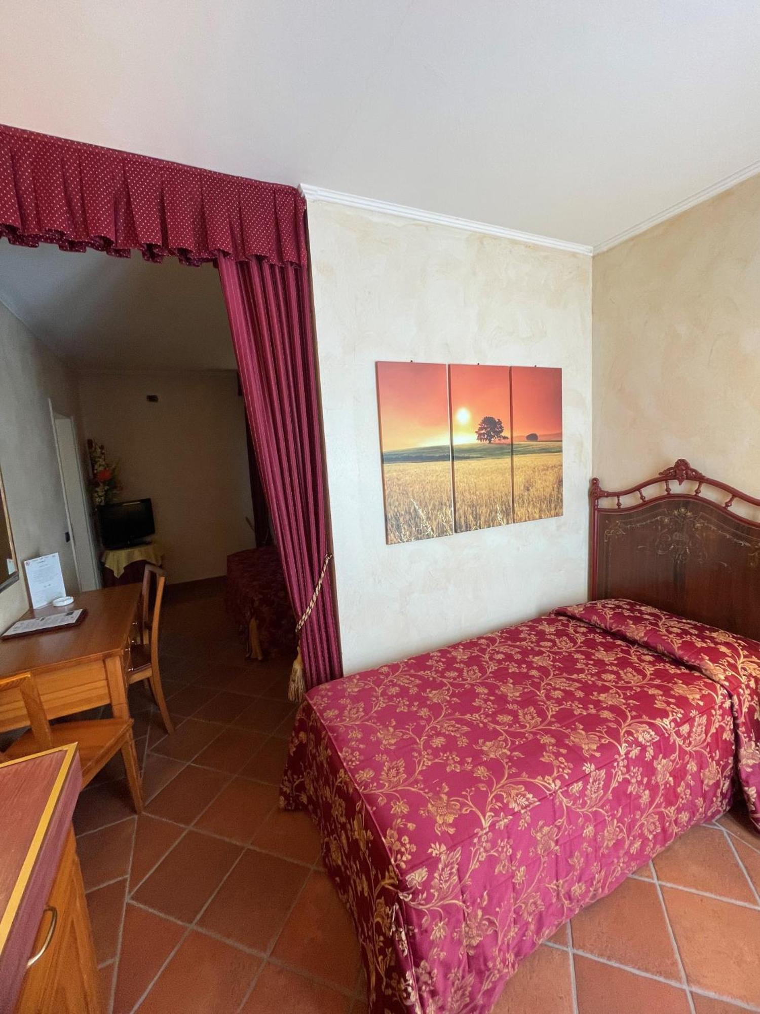 Romantic Hotel Furno San Francesco al Campo Esterno foto